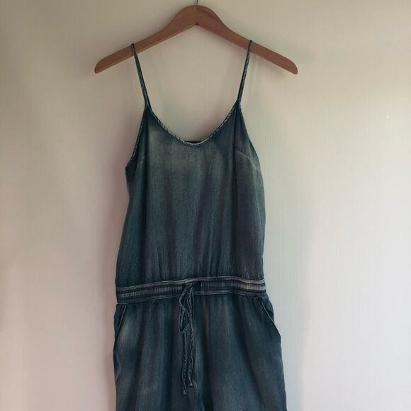 Romeo and Juliet Couture denim jumpsuit adjustable straps and drawstring waist - Picture 5 of 13